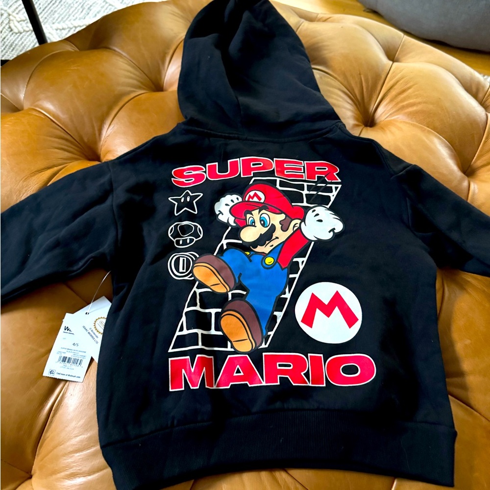 Super Mario hoodie NWT size 4/5